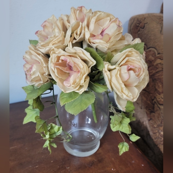 Rose Tussie Mussie Bouquet - Picture 2 of 10